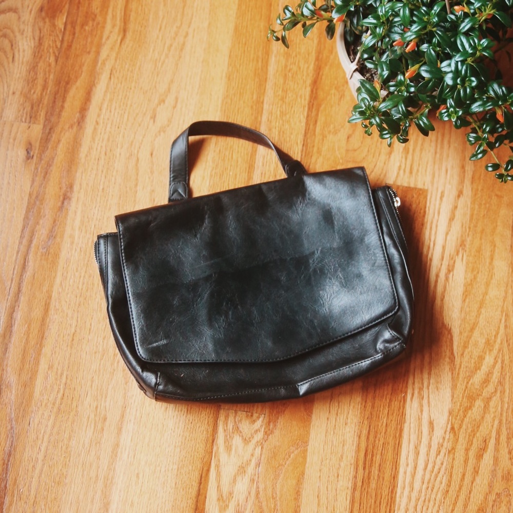 🚫SOLD🚫Zara Basics Briefcase Bag
